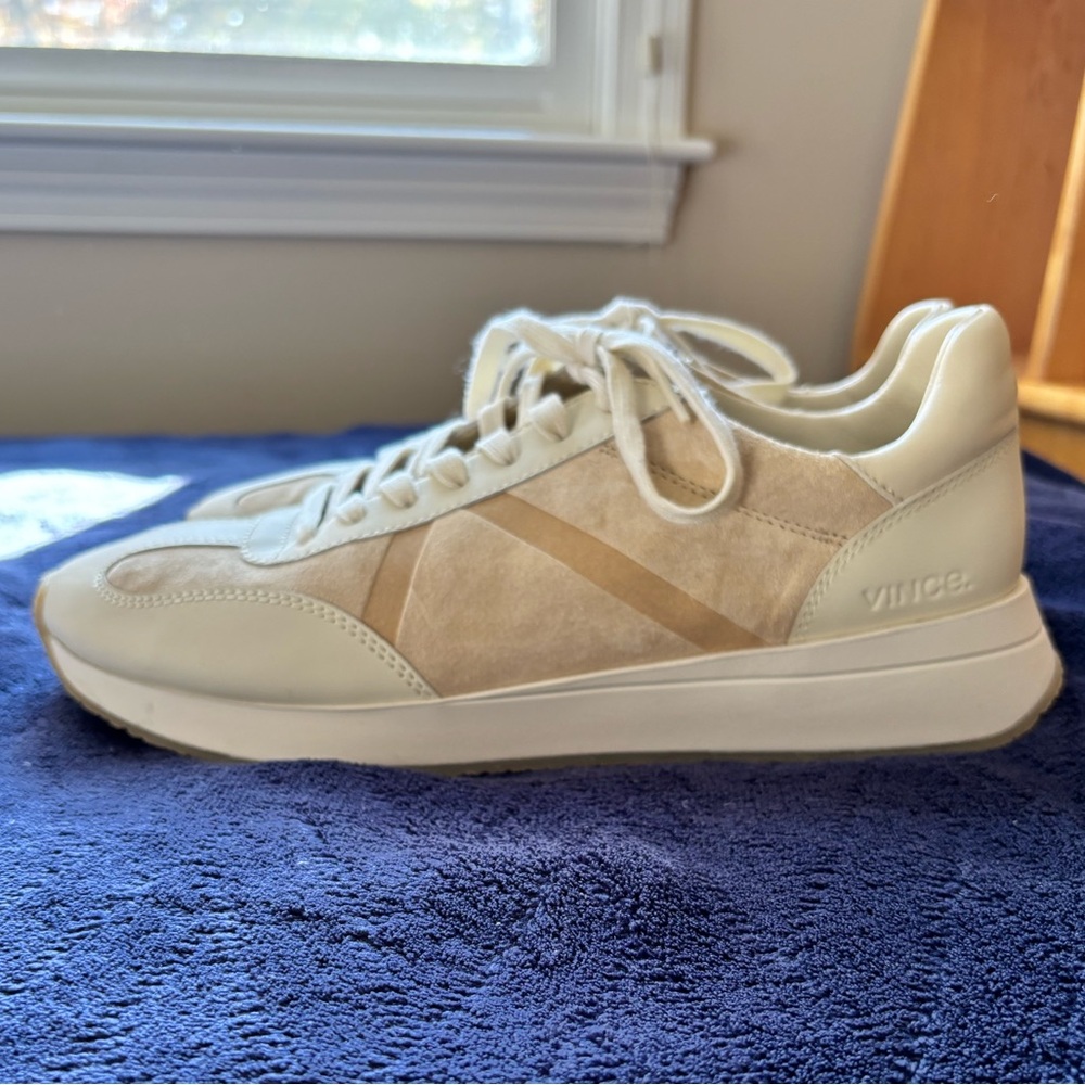 Vince Women's Beige and White Sneakers